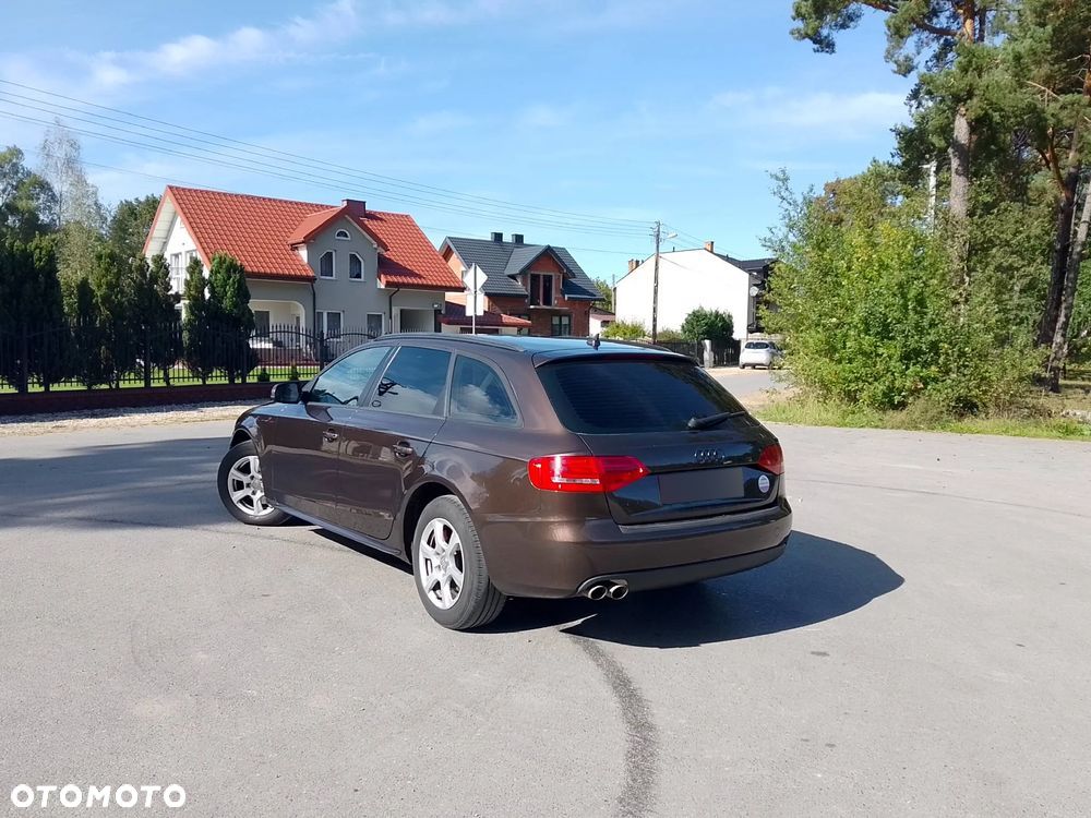 Audi A4 - 4