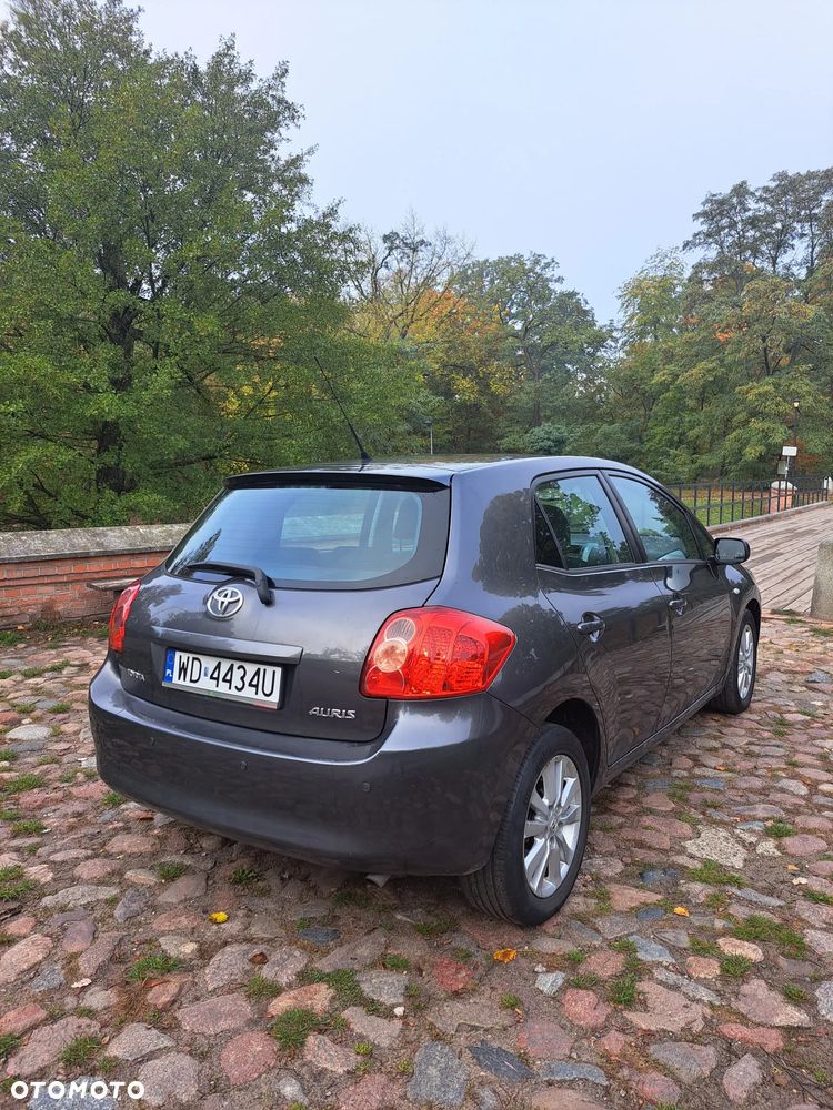 Toyota Auris - 5