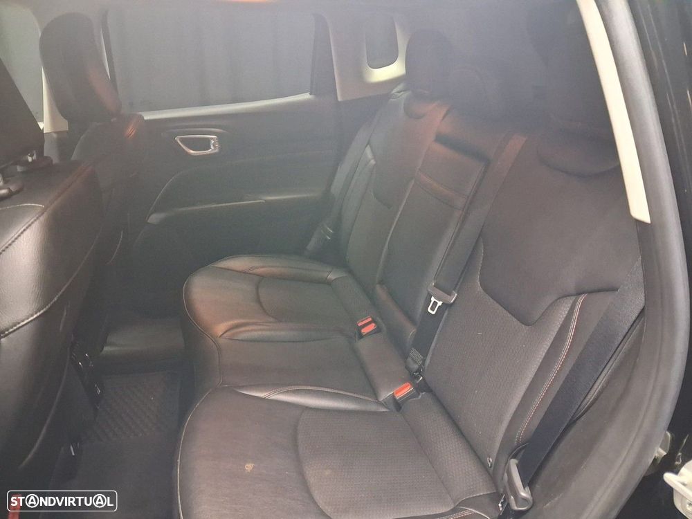Jeep Compass 1.3 TG Limited - 10
