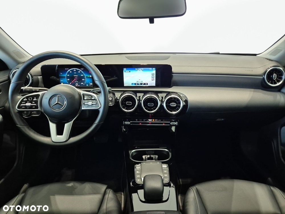 Mercedes-Benz CLA - 15