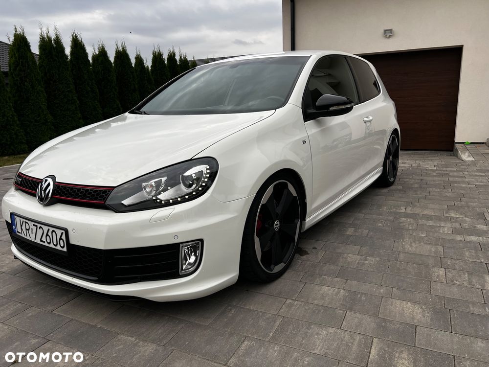 Volkswagen Golf 2.0 GTI DSG Edition 35 - 2
