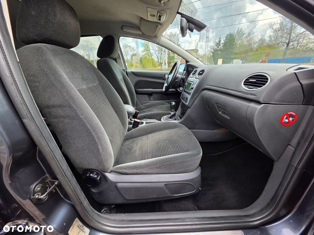 Ford Focus - 14
