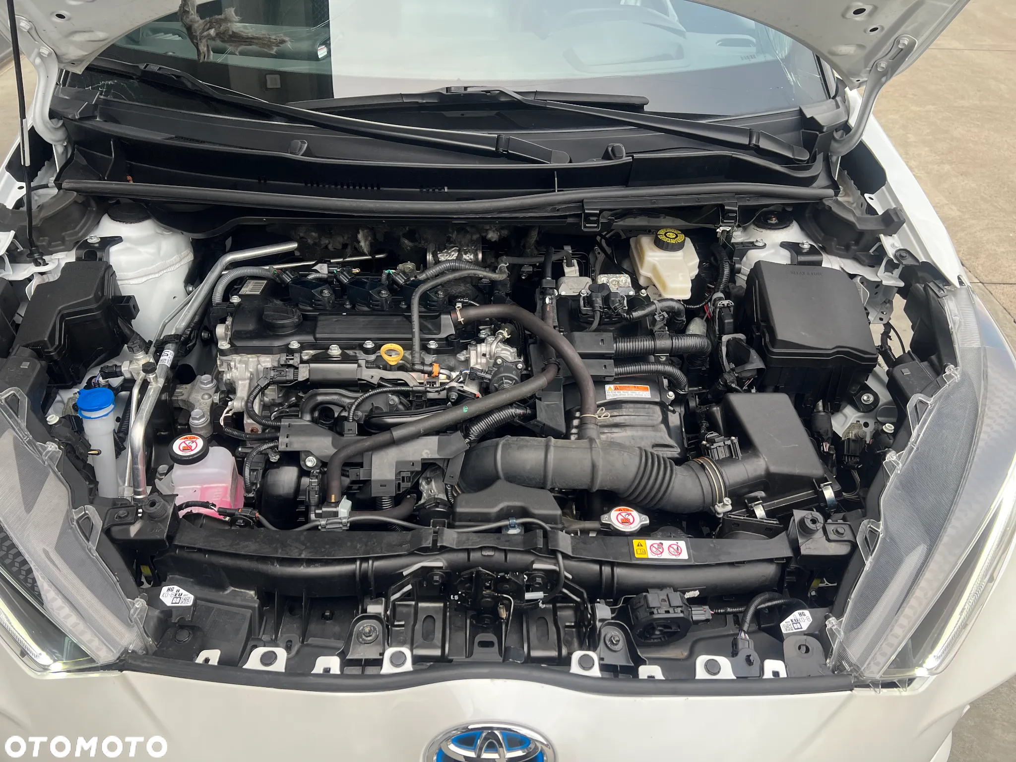 Toyota Yaris Hybrid 1.5 Style - 18