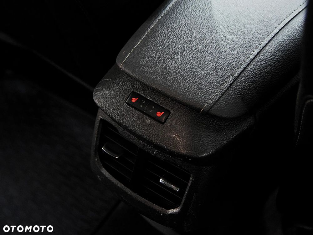 Ford Mondeo 2.0 TDCi Titanium PowerShift - 25