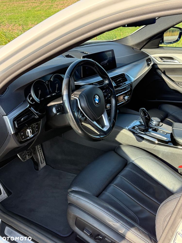 BMW Seria 5 520d Efficient Dynamics M Sport sport - 8