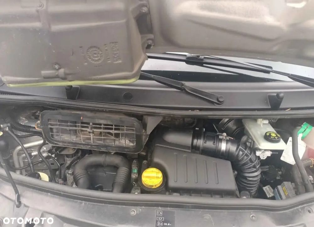 Opel Vivaro - 13