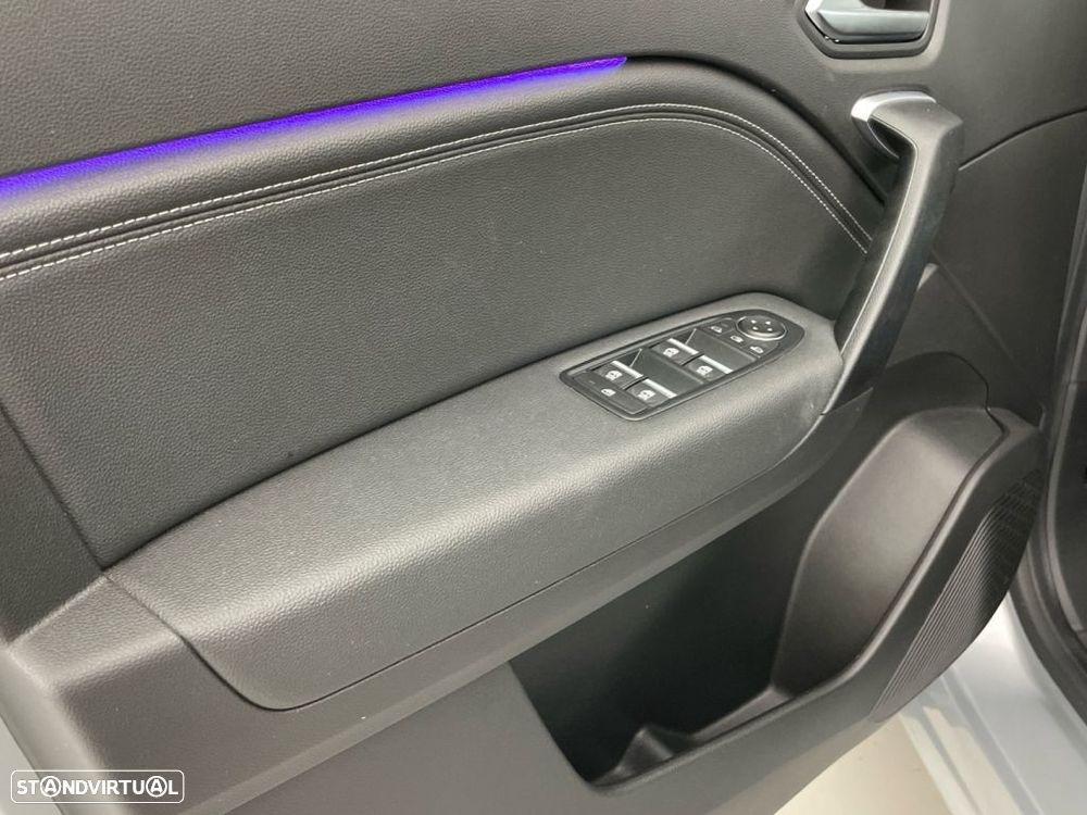 Renault Captur 1.0 TCe Techno Bi-Fuel - 17