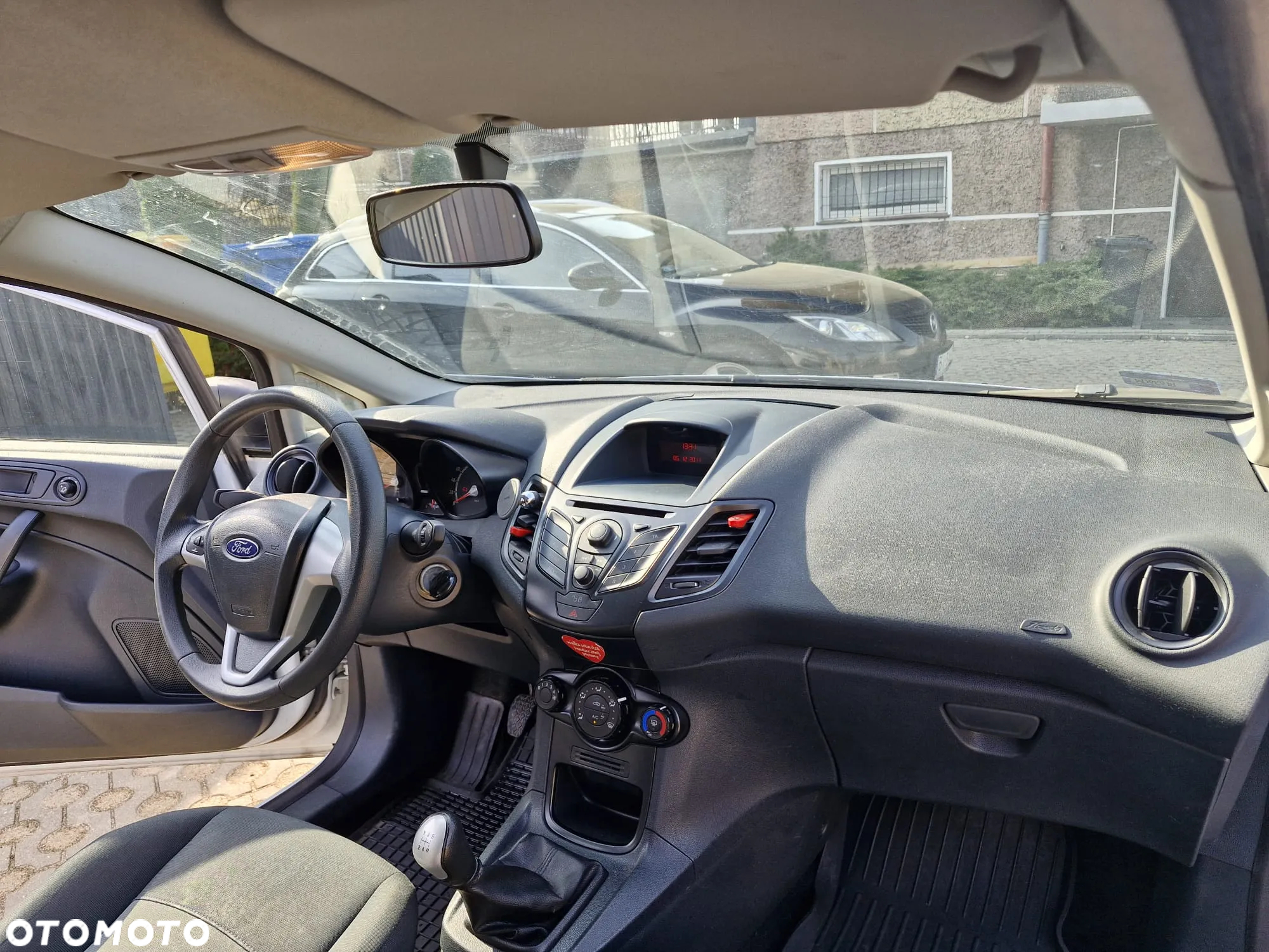 Ford Fiesta - 15