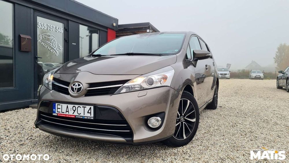 Toyota Verso - 31