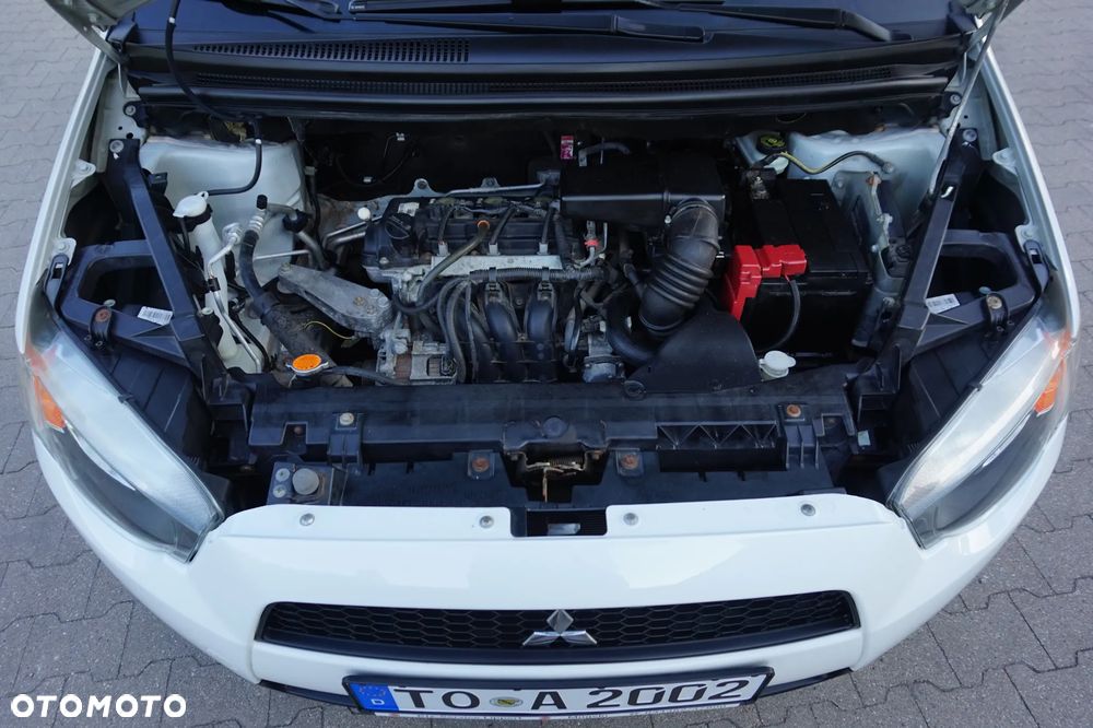 Mitsubishi Colt - 6