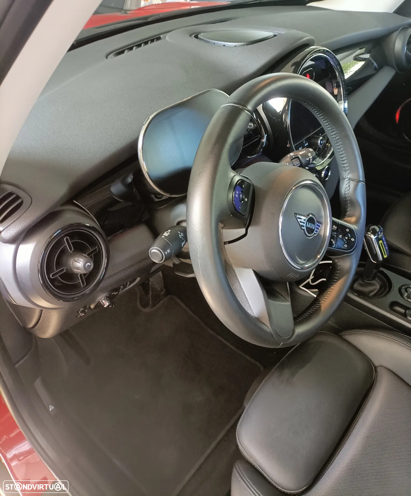 MINI 3 Portas Cooper SE Classic - 13