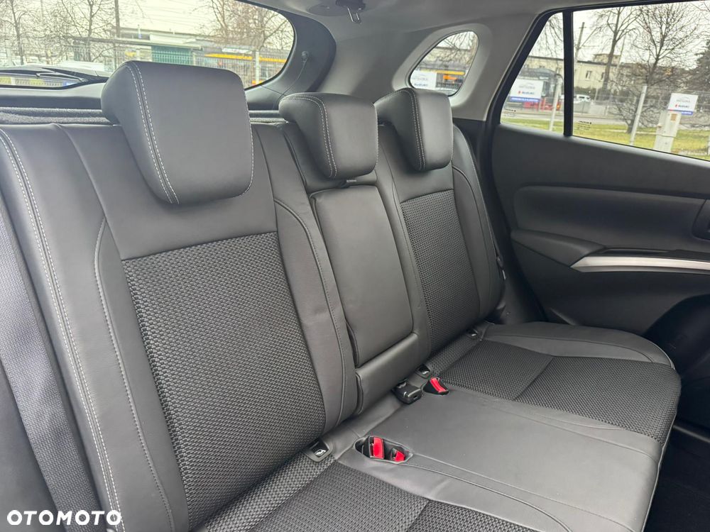 Suzuki S-Cross 1.4 SHVS Elegance Sun 4WD - 9