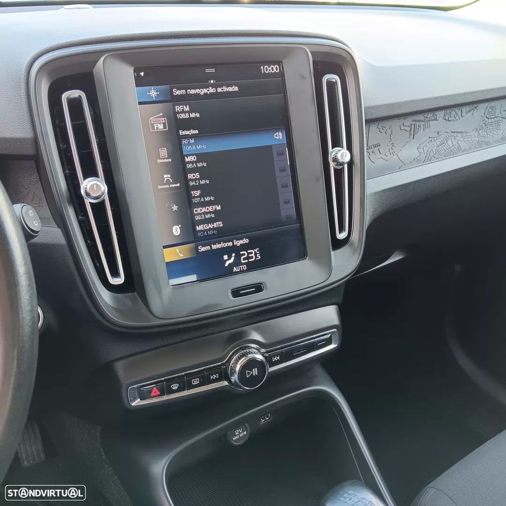 Volvo XC 40 1.5 T2 Momentum Core - 12