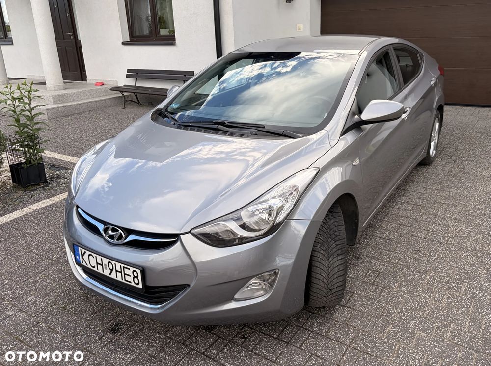 Hyundai Elantra 1.6 Style - 5