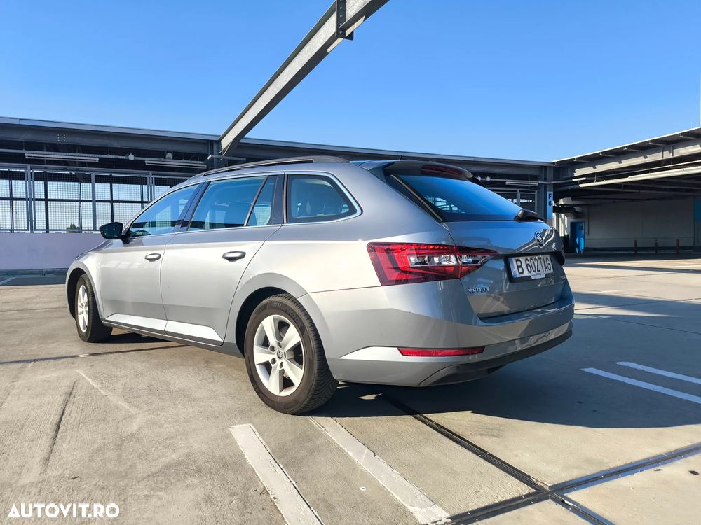 Skoda Superb 1.6 TDI Ambition - 4