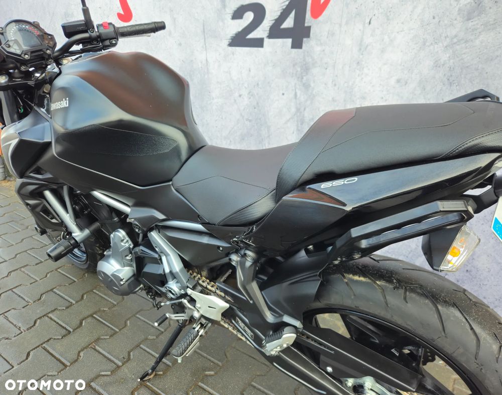 Kawasaki Z 650 - 12