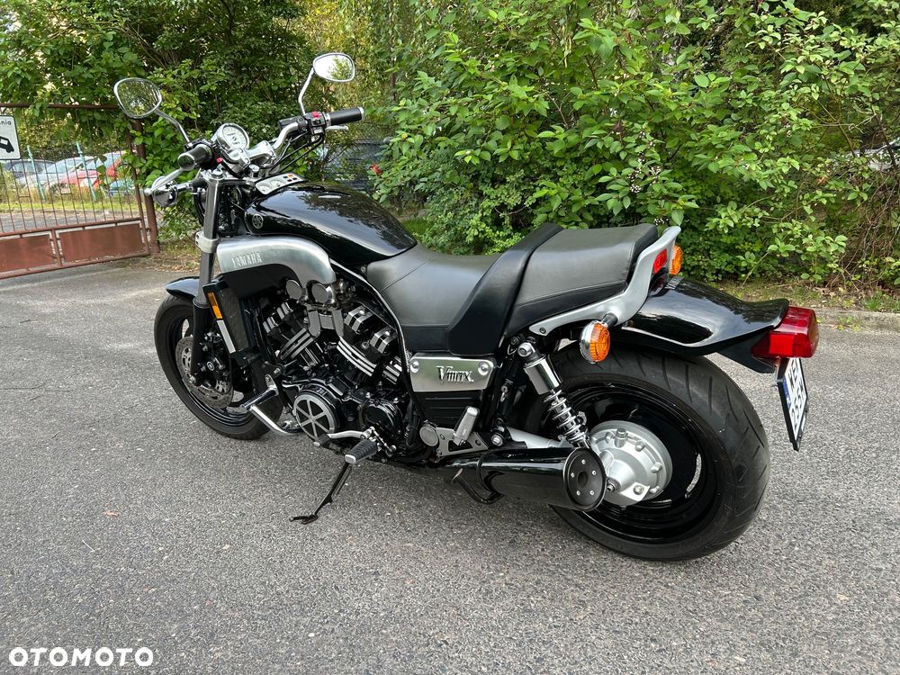 Yamaha V-MAX - 6