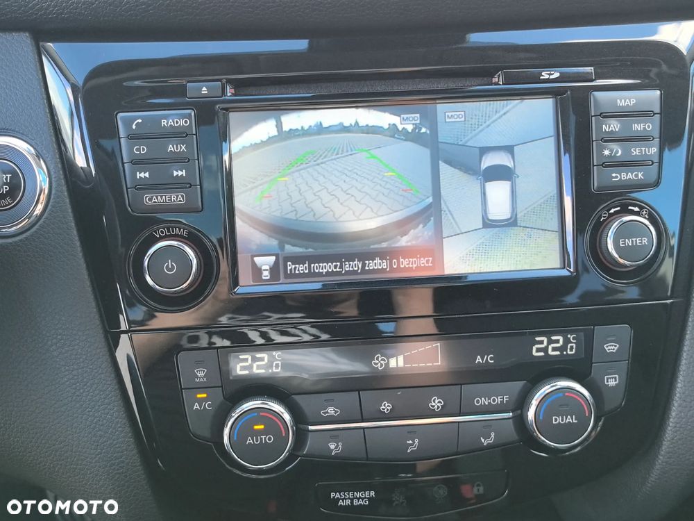 Nissan Qashqai 1.6 DIG-T N-Connecta - 27