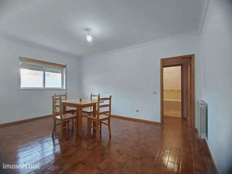 T1 no centro de Eiras. - Grande imagem: 3/8