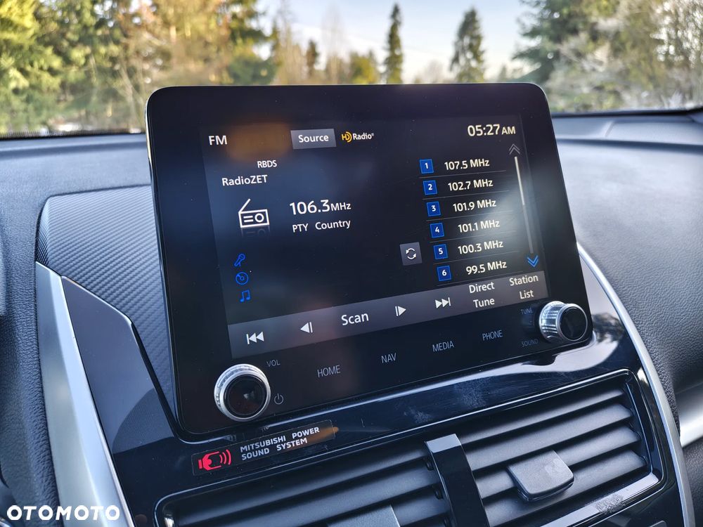 Mitsubishi Eclipse Cross - 24