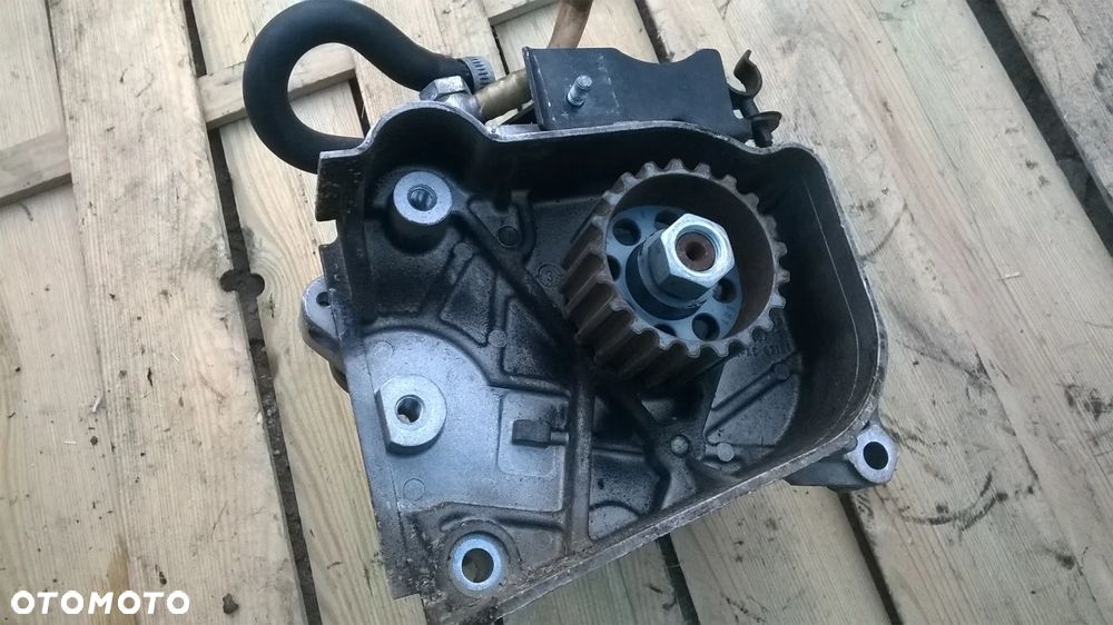 AUDI A8 D3 4.0 TDI POMPA WTRYSKOWA 057130755G - 3