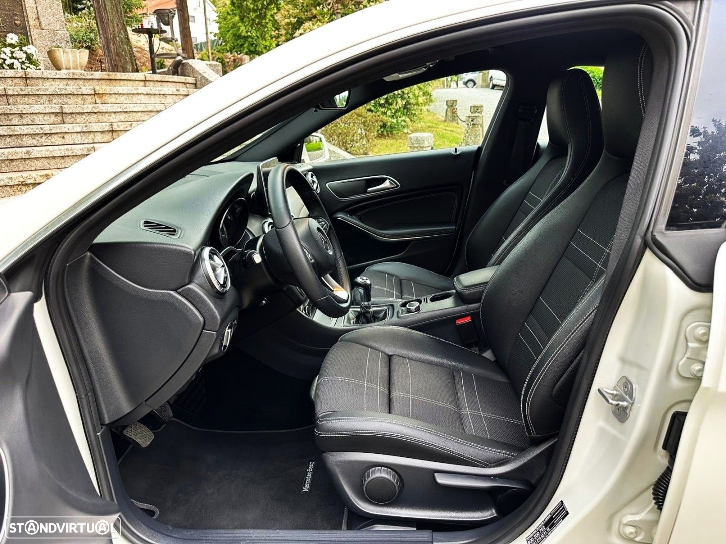 Mercedes-Benz CLA 180 d Shooting Brake Urban - 28