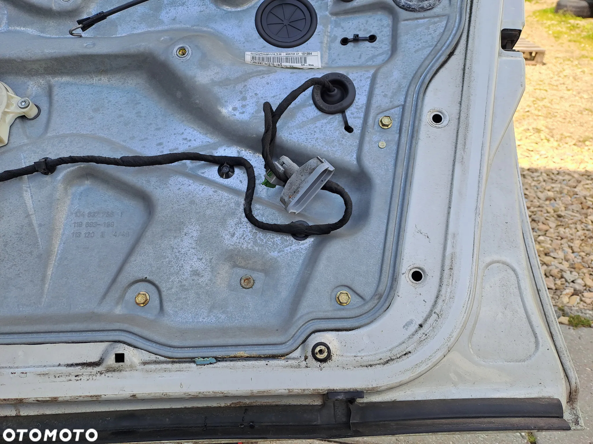 Volkswagen Golf IV 5D drzwi kompletne klapa kod lakieru LB7Z i inne - 14