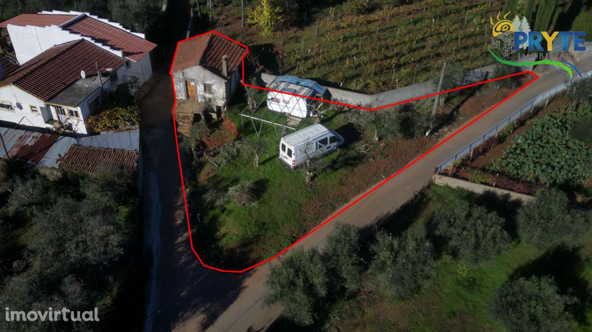 Ruína para recuperar situada perto da Sertã - Grande imagem: 2/8