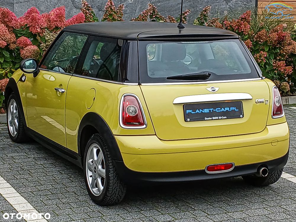 MINI ONE D - 11