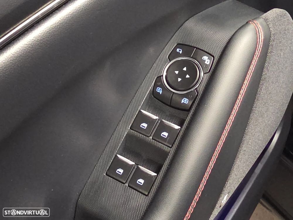 Ford Mustang Mach-E AWD PREMIUM - 31