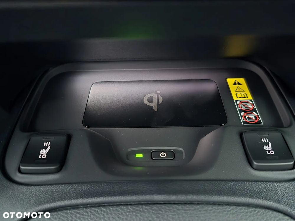 Toyota Corolla 2.0 Hybrid Style - 28