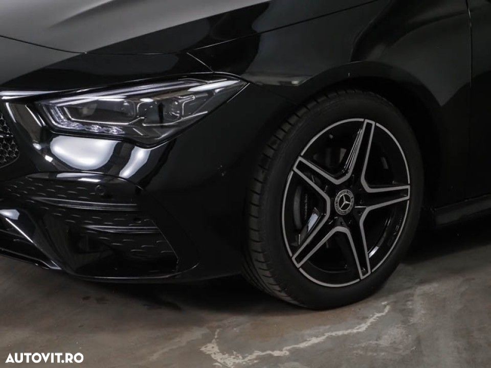 Mercedes-Benz CLA 180 - 4