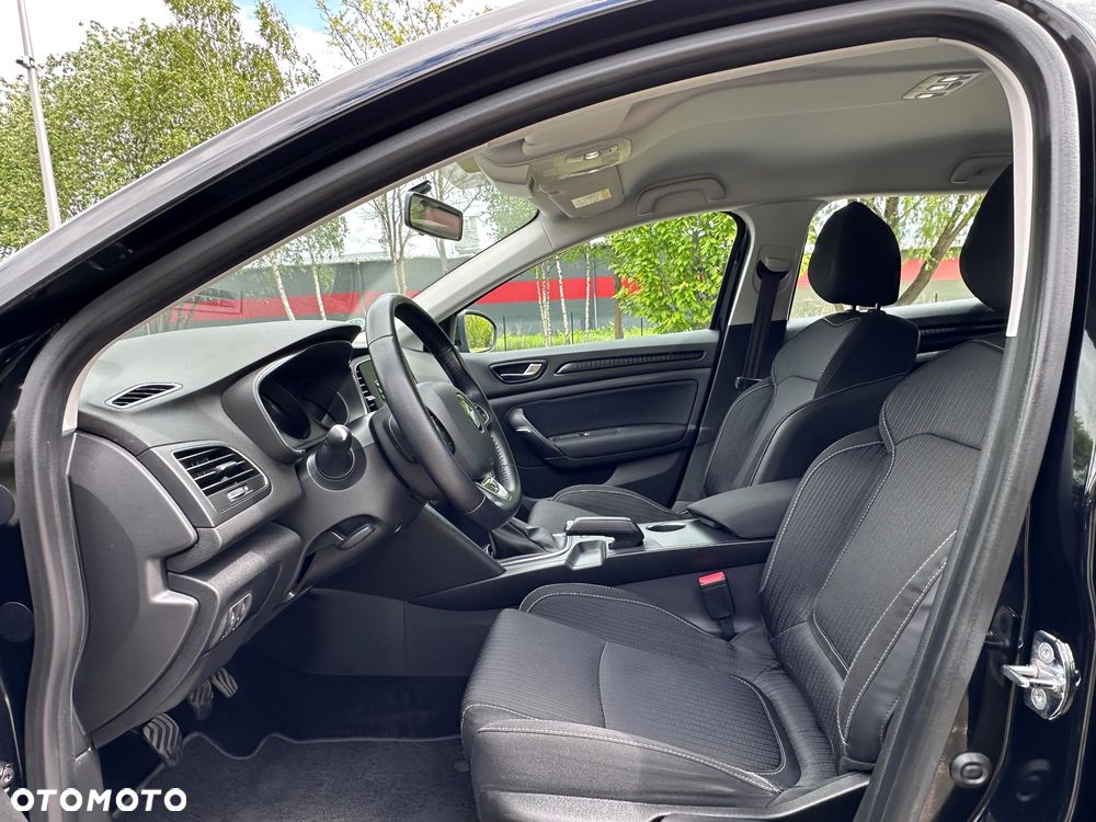 Renault Megane ENERGY TCe 100 LIFE - 10