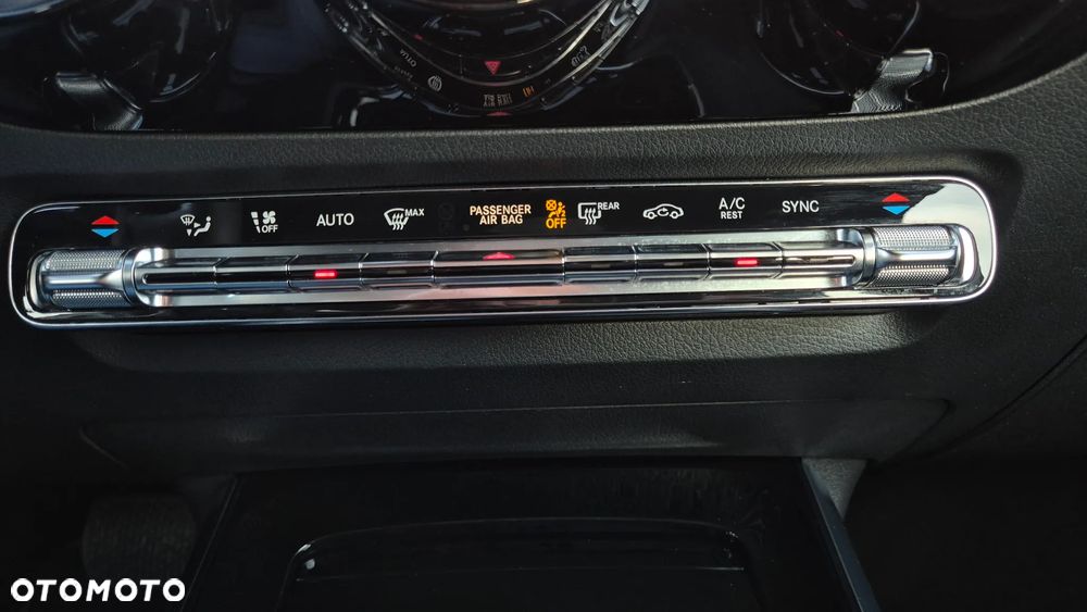 Mercedes-Benz Klasa B 180 Style 7G-DCT - 16