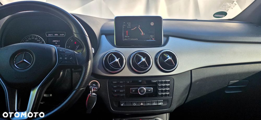 Mercedes-Benz Klasa B 180 CDI (BlueEFFICIENCY) 7G-DCT - 22