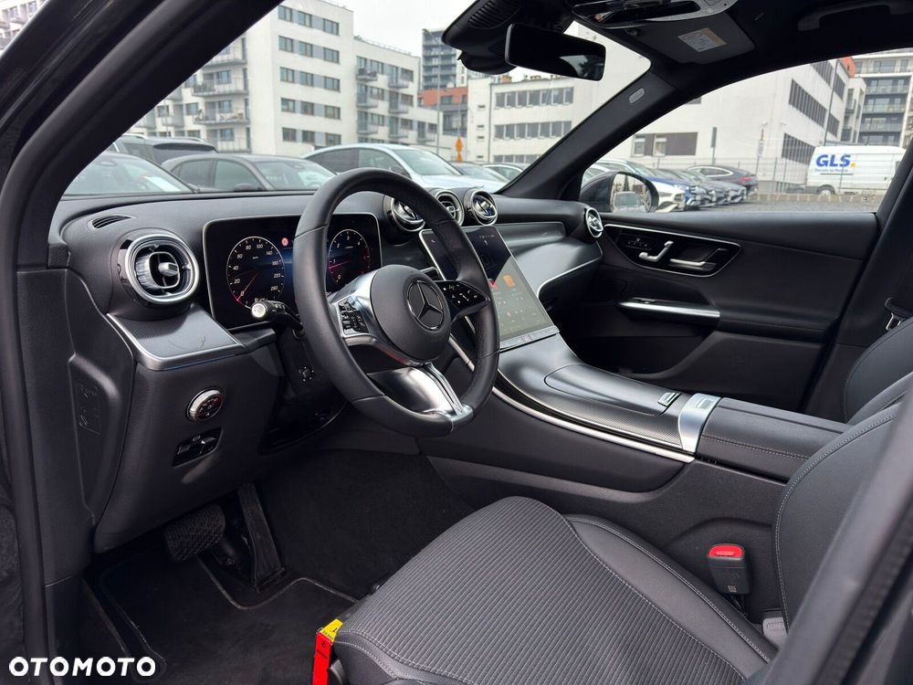 Mercedes-Benz GLC - 26