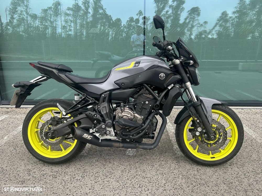 Yamaha MT-07 - 1