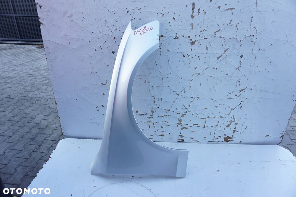 BŁOTNIK PRAWY PRZÓD AUDI A4 B8 LX7W - 1