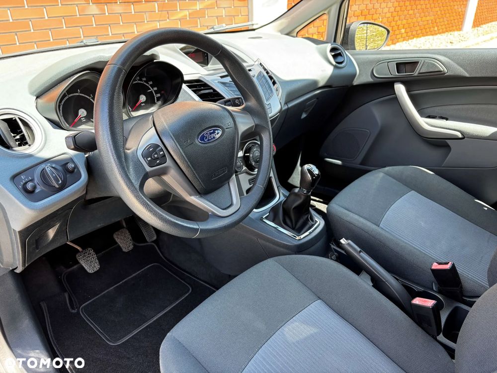 Ford Fiesta 1.25 Trend - 17