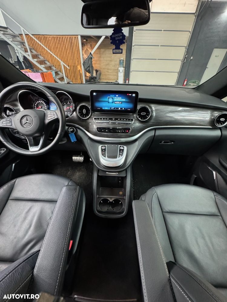 Mercedes-Benz V 300 d lang 4Matic 9G-TRONIC Avantgarde Edition - 11
