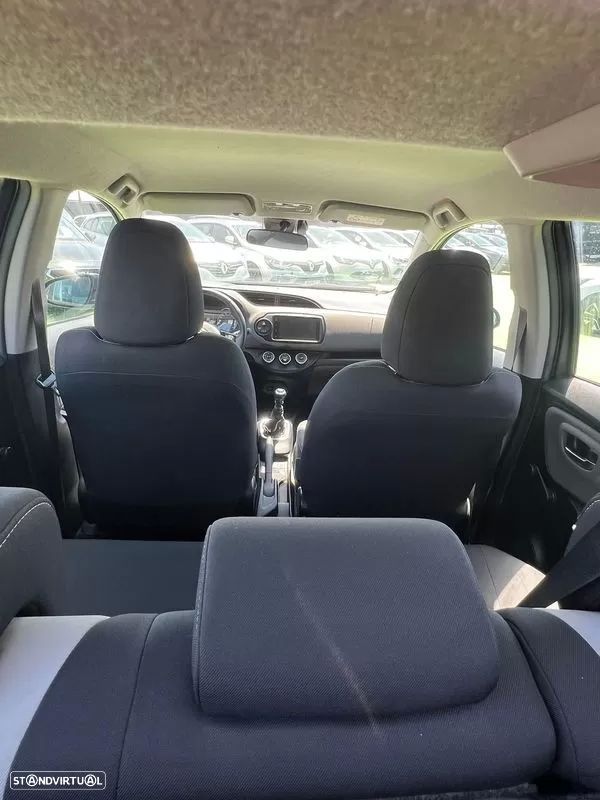 Toyota Yaris 1.5 VVT-i Comfort+P.Style - 16