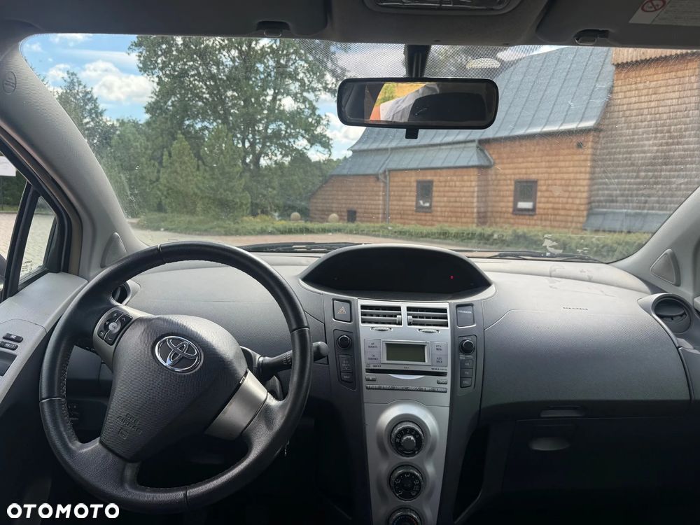Toyota Yaris 1.0 Active - 9