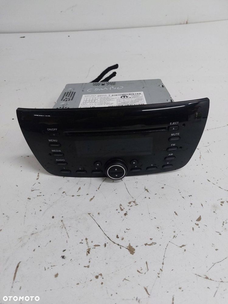 fiat doblo ii combo d 10-22r radio fabryczne 28545508 00520643810 - 1