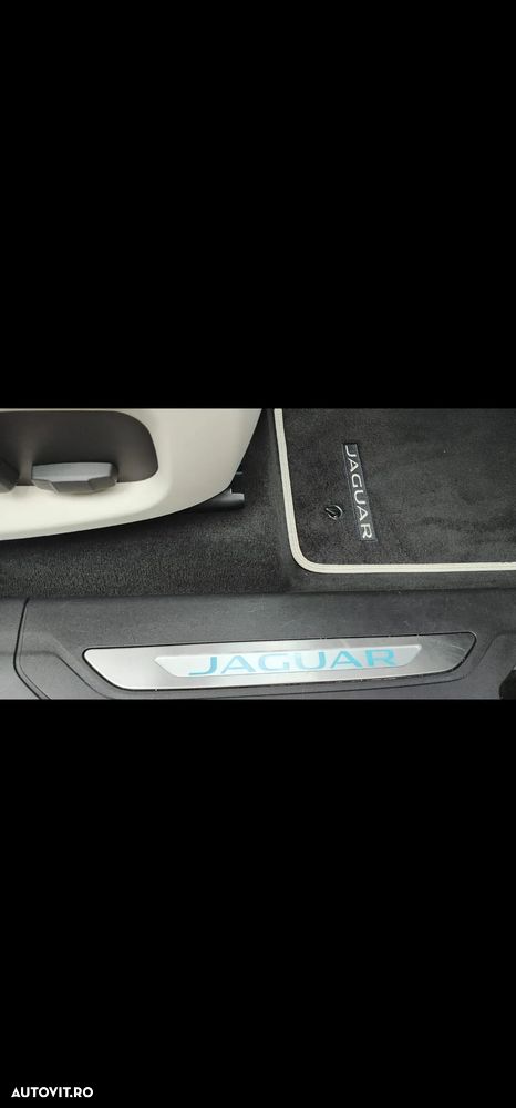 Jaguar F-Pace AWD S - 9