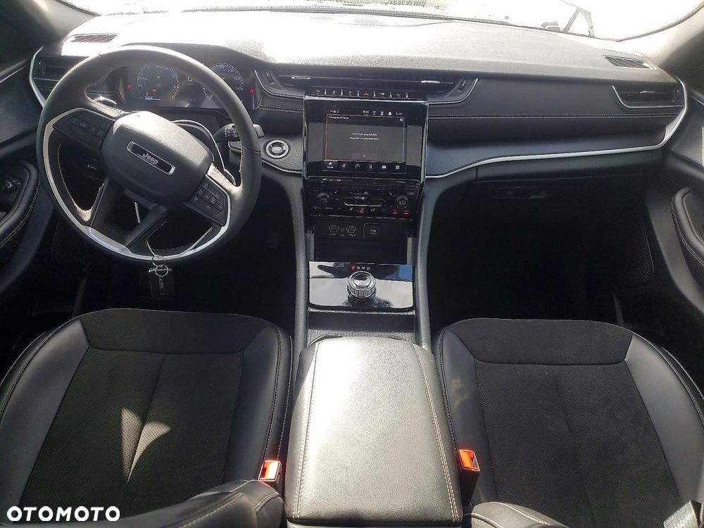 Jeep Grand Cherokee - 8