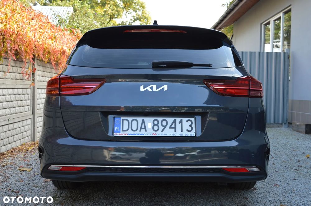 Kia Ceed 1.5 T-GDI Business Line Plus DCT - 6