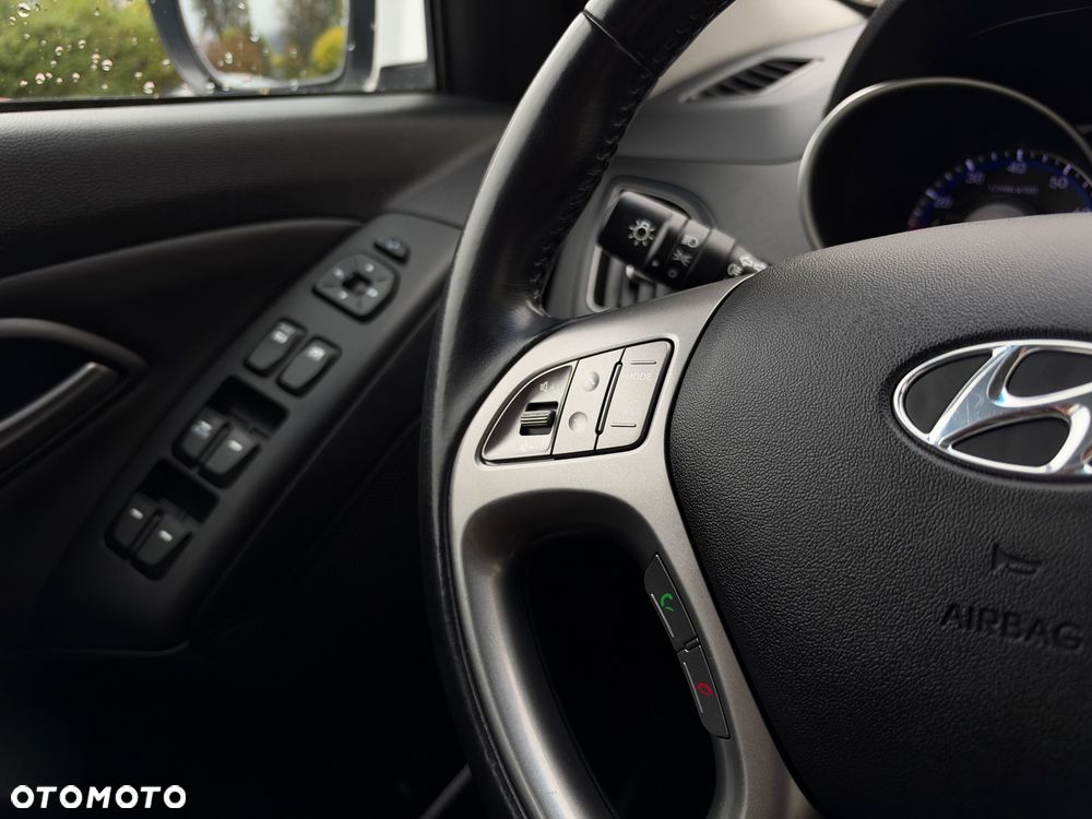 Hyundai ix35 1.6 2WD Fifa World Cup Edition - 34