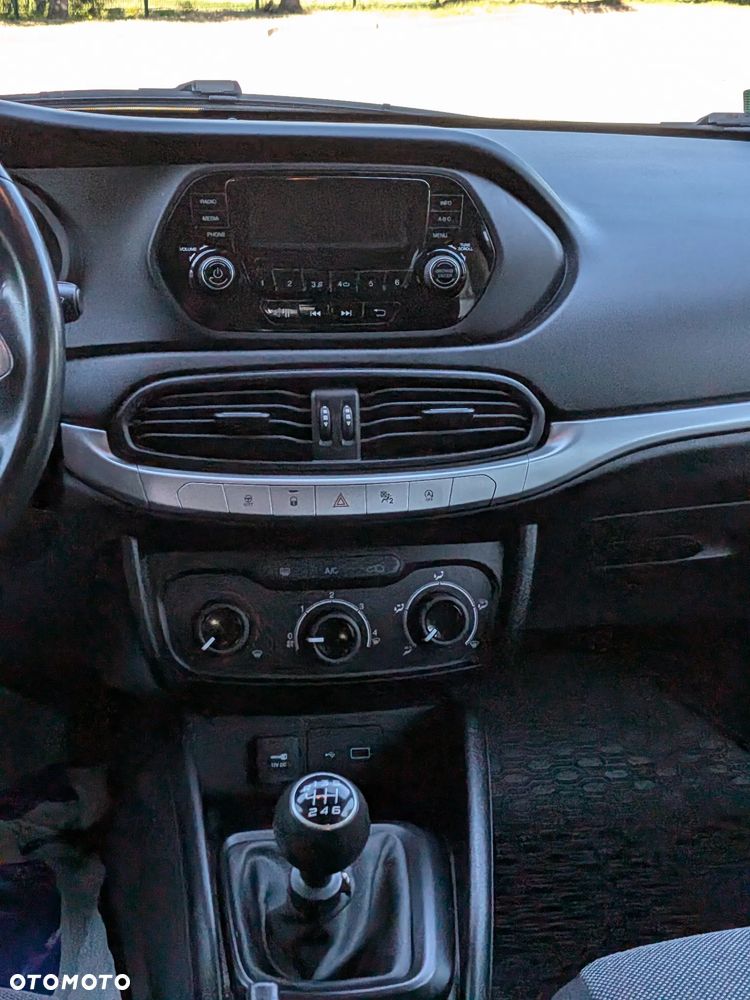 Fiat Tipo 1.4 T-Jet 16v Lounge EU6 - 19