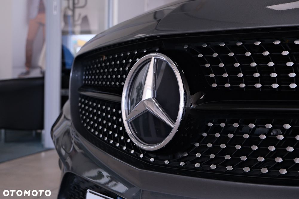 Mercedes-Benz Klasa C 300 9G-TRONIC AMG Line - 20