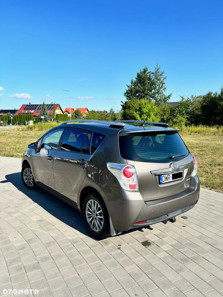 Toyota Verso 1.8 Premium EU6 - 4